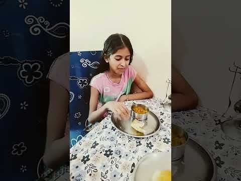 chhoti chhoti khushiyon mein khoe hue ham # chhole bhature shorts #
