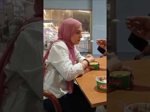 بدوق مراتي ايس كريم فتاكله وتديني معلقه ده واطي يا فندم ومعندوش دم العيله الفرفوشه رزق