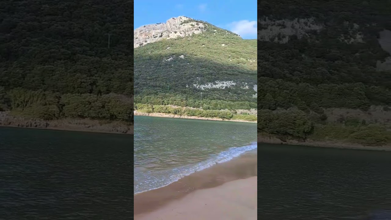 Playa de Oriñón en Cantabria, zona este.