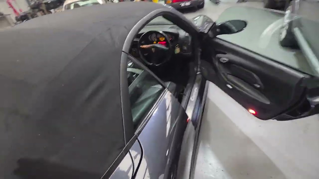 Porsche 996 Convertible S.M - Hydraulic cylinders refitted back