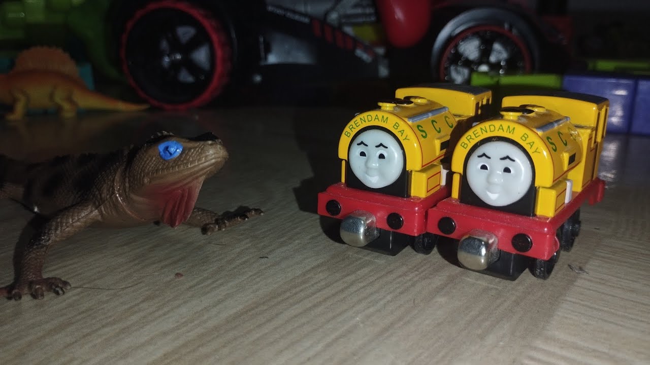 Bill y Ben conocen una lagartija y me atacan