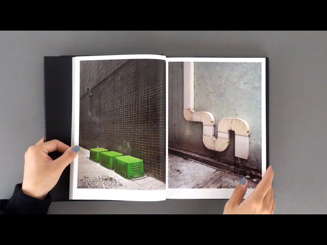 The anthropologist with a camera / Michael WOLF “Informal
