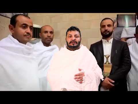 الحاوري يقلد الرزامي لاول مرة