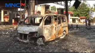 Kebakaran Hanguskan Spbu Dan Minibus Di Cipayung  Lim 1110