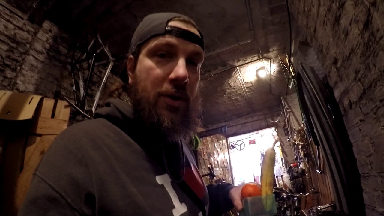 Schraubkranz Umbau, Besuch aus Bielefeld, Nuki baut an: die Bremsankerschelle # 683 Tommys Vlog´s - YouTube