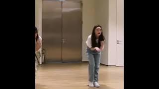 Wow Thing-SEULGI OF RED VELVET,CHUNGHA,SINB OF GFRIEND&SOYEON OF G(IDLE) (Dance Practice ver.)