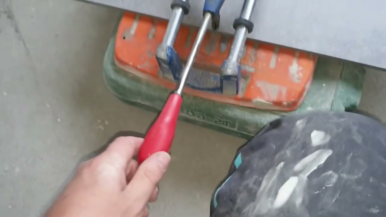 tips en trucs grote keramische tegels snijden