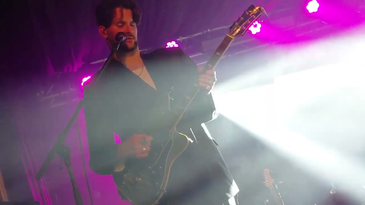Watch Black Honey - slow dance live in Birmingham on YouTube Watch Black Honey - slow dance live in Birmingham on YouTube