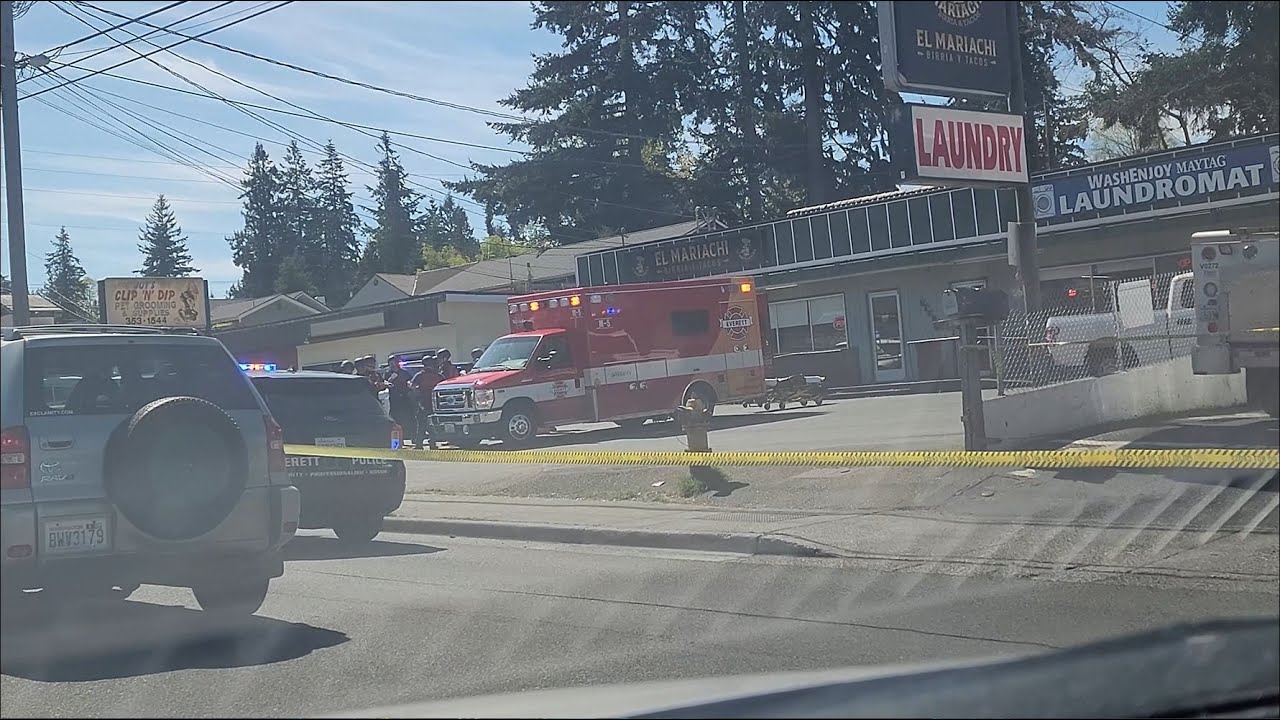 Everett Police & SWAT Team Standoff At Motel - YouTube