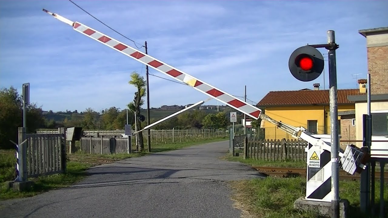 Spoorwegovergang Conegliano (I) // Railroad crossing // Passaggio a livello