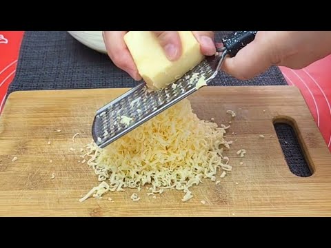СЫР ПРОСТО ТАК НЕ ЕМ! ПОПРОБУЙТЕ, ЭТО ВКУСНО! ЛЕГКИЙ РЕЦЕПТ ПЕРЕКУСА НА СКОВОРОДЕ!