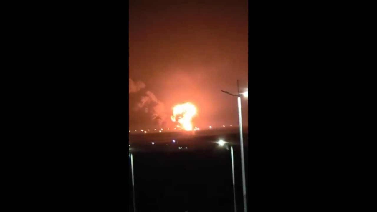 عاجل الان تفجير  قاعدة علي السالم الجوية الأميركية في الكويت واستهداف جنود امريكان في فندق !!