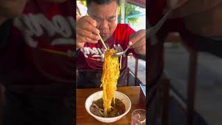 "The funny moment of eating hot hot noodles! 🍜🔥"#reels #food #tasty #noodles