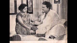 Akshaya Mohanty & Sipra Bose sings 'Phulei Raani Saja Phula..' in Odia Movie 'Kie-Kahara'(1968)