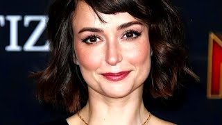 Milana Vayntrub's Bikini Photos Which Are Inappropriate For Even Adults