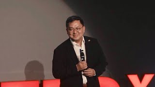 Why Dreams Stay Dreams | Nam Tien Hoang | TEDxBUV