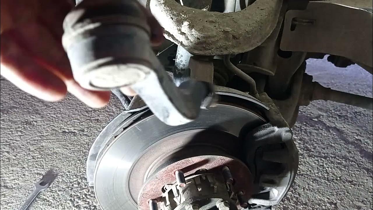 замена нижней шаровой паджеро спорт 1
