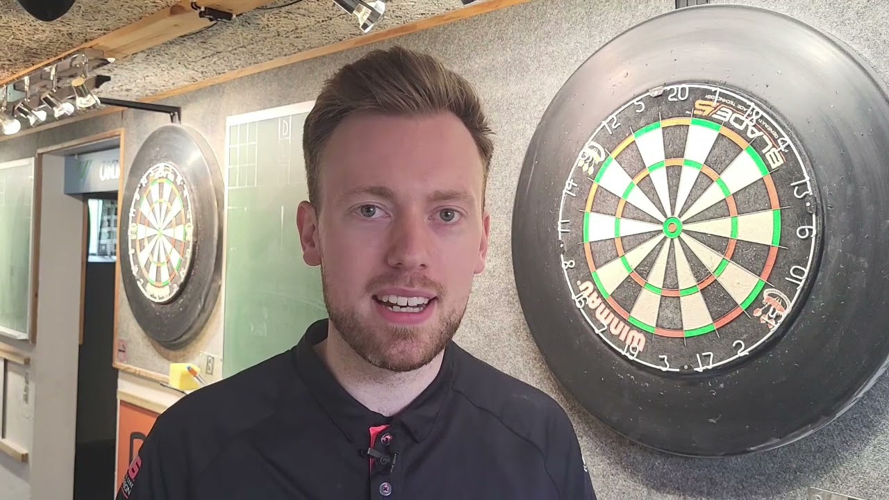 Forskellen på at KASTE med dartpile og på at TRÆNE med dartpile