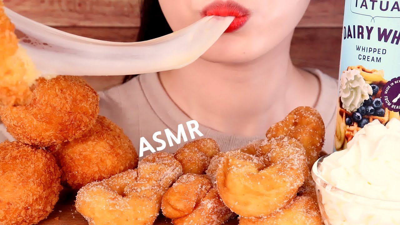 ASMR TWISTED KOREAN DOUGHNUTS+MOZZARELLA CHEESE BALL eating sounds MUKBANG찹쌀꽈배기+치즈볼 먹방咀嚼音クァベギとチーズボール