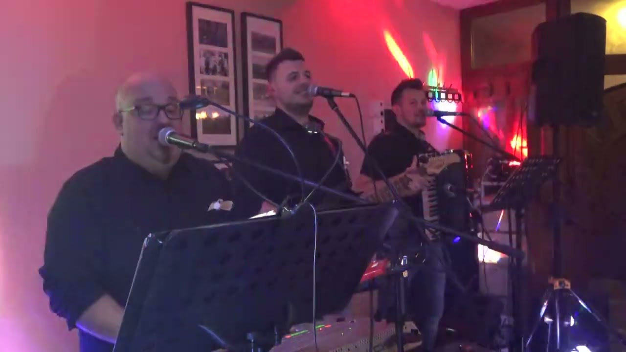 TRIO MIX - Toni ma pa lepo kapo - LIVE