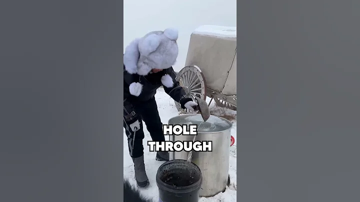 How Ice Becomes a Natural Refrigerator #facts #shorts #viral #lifehacks