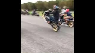 Story' wa Jupiter MX standing