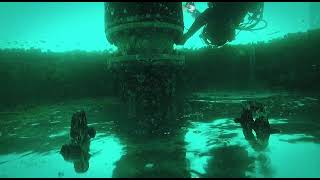 Under a SBM buoy with PETRODIVE