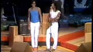 Djavan e Caetano Veloso - Sina (TV Globo, 1983).mp4