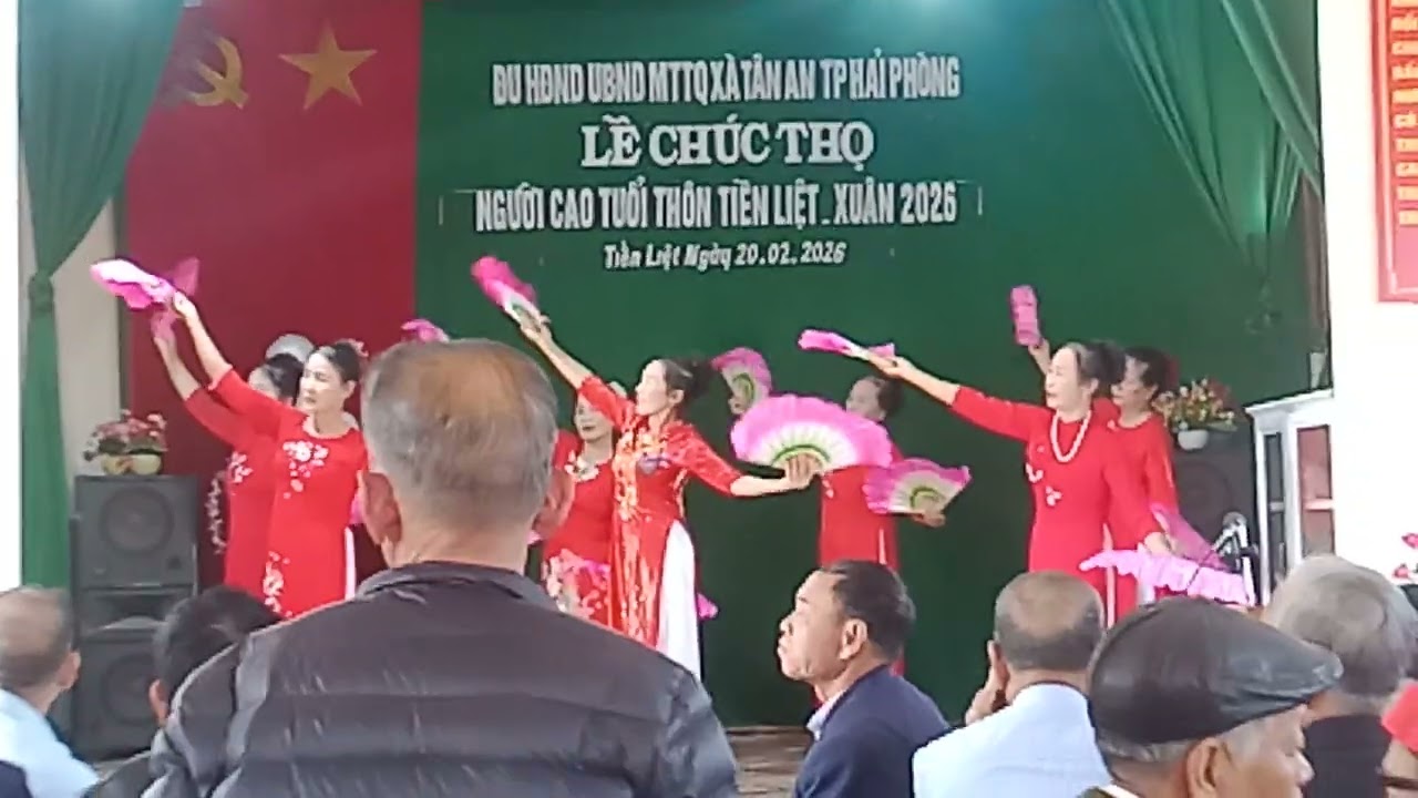 Lễ chúc thọ các cụ cao tuổi thôn Tiền Liệt 2026