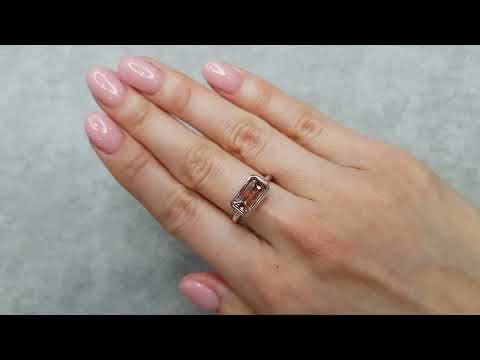 Ring with orange-pink tourmaline 3.56 carats in 18-carat white gold Video  № 1