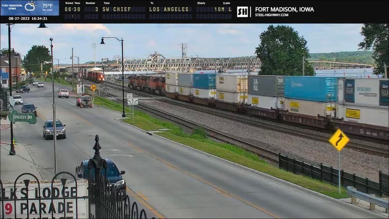Fort Madison Lost Duck Brewing Live Railcam - Fort Madison, IA #SteelHighway