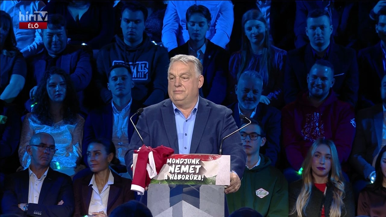DPK - Háborúellenes gyűlés: Esztergom – Orbán Viktor - HírTV