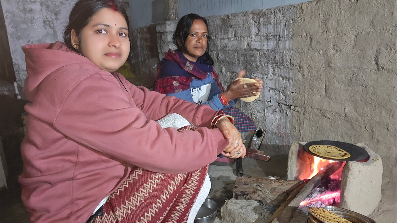 Aaj maine bnaya bahut hi swadisht pakoude🤪