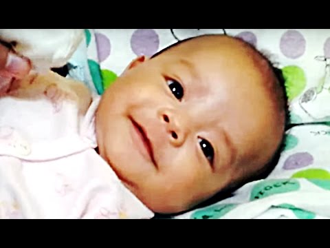 Mengajak Ngobrol dan Senyum Bayi 