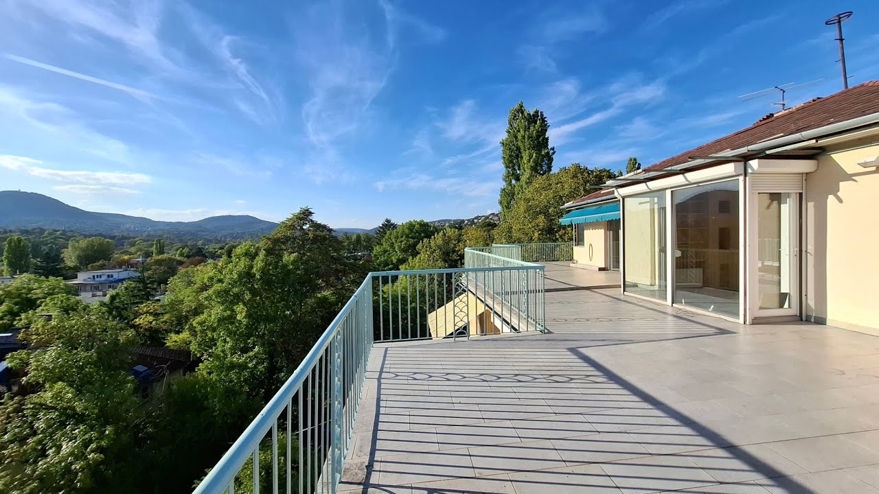 UNIQUE apartment for Rent with huge terrace and panorama  in Budapest II.DISTRICT 