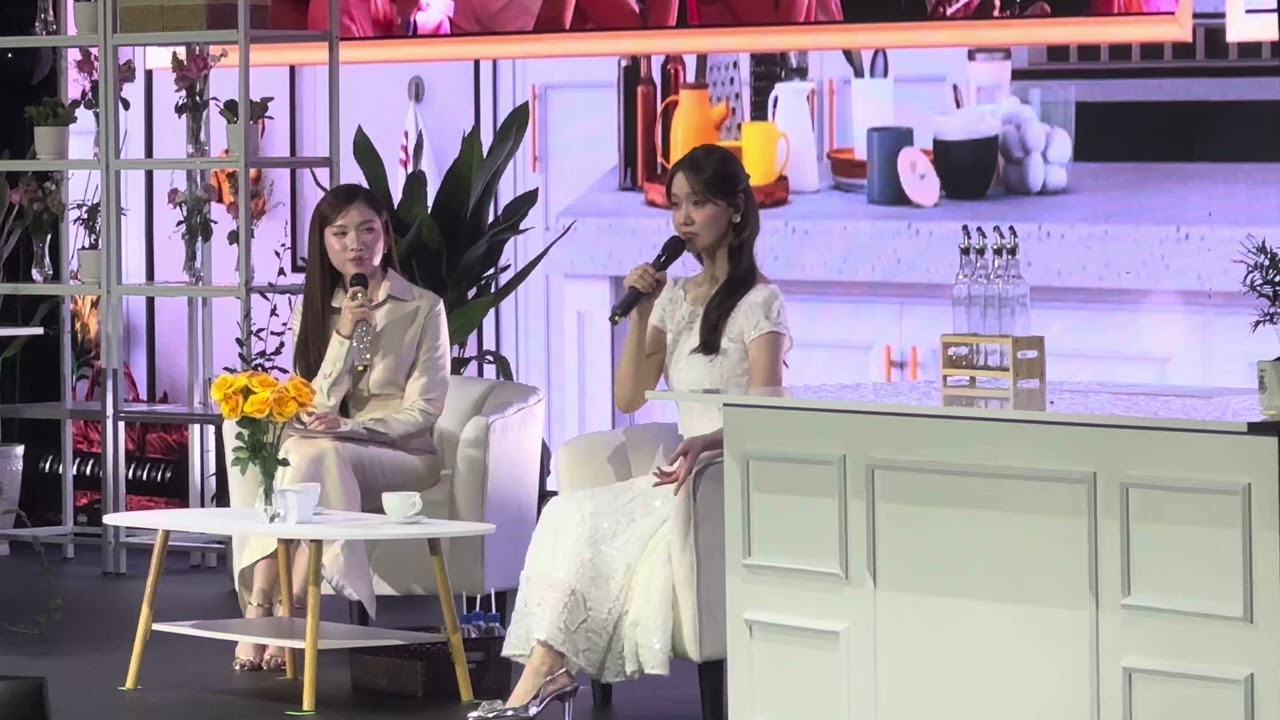 |18.10.2025| Lời nhắn của YoonA - Bon Appétit, Your Majesty Fan Meeting in Ho Chi Minh City