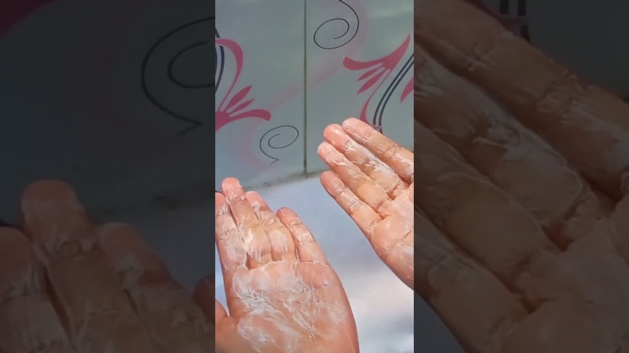 Re:fresh Peach Face Wash: Nourish Your Skin with the Essence of Peaches 