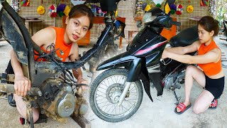 repair girl restores broken motorbikes, repairs broken cars / blacksmith girl
