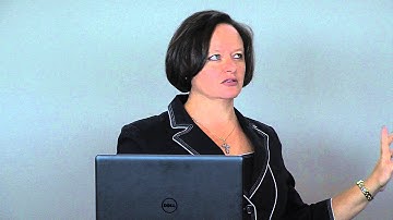 What is the difference between the Defined Benefit and Defined Contribution Funds?