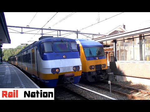 4K NS DDZ passeert het station van Baarn (NL) (20-9-2020)