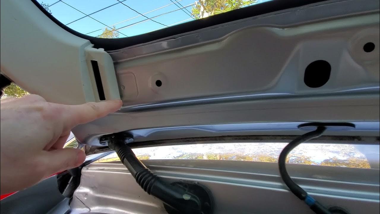Honda CR-V rear dashcam install - YouTube