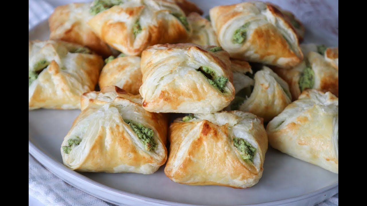 Heavenly Spinach, Parsley And Feta Cheese Puff Pastry Pockets - By One Kitc...