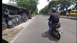 Perjalanan siang hari memakai motor