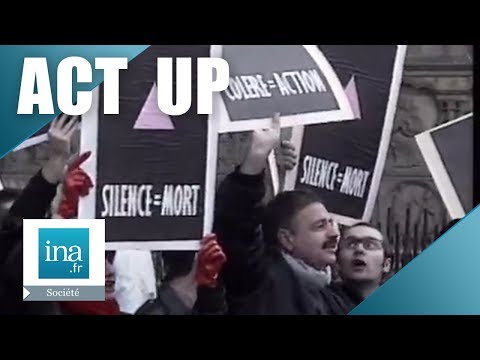 Act up à Notre Dame de Paris | Archive INA