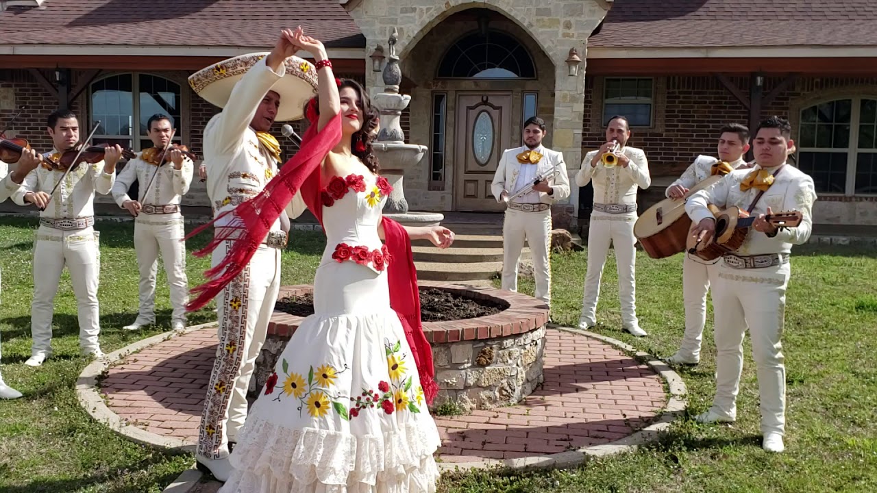 El charro y la mairyta Canta 