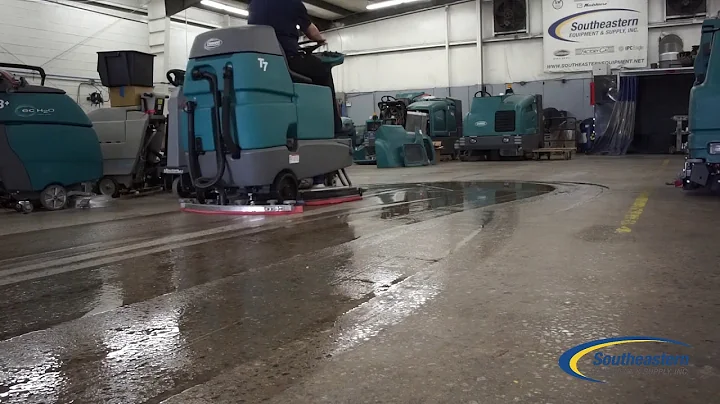 Tennant T7 Rider Floor Scrubber - DayDayNews