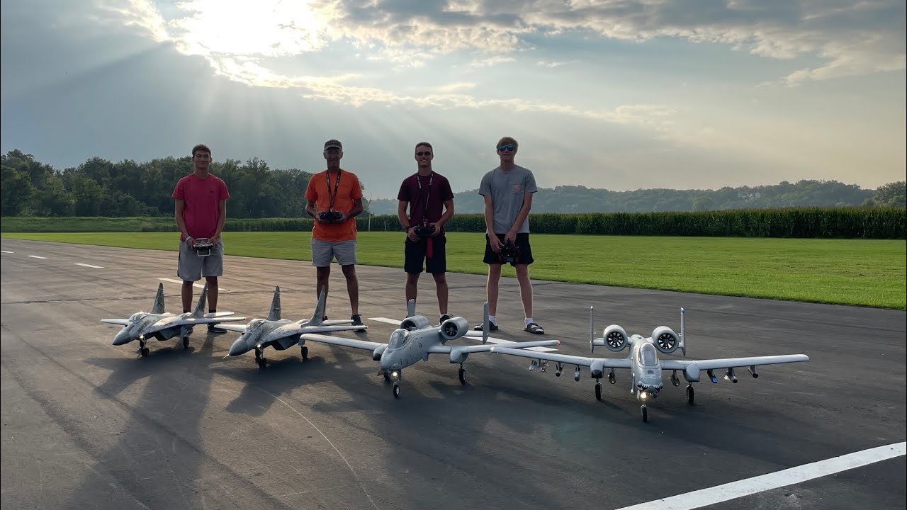 INSANE FOUR JET FORMATION | 2X Freewing A-10 twin 80mm | 2X Freewing Mig-29 twin 80mm