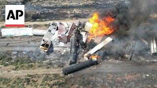 Freight train derailment, fire forces I-40 closure near Arizona-New Mexico border