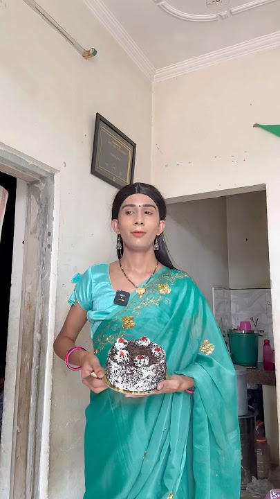 Cake cutting hack 🎂😂#shortvideo #funny #funwithprasad FUNwithPRASAD fun with prasad