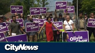 Mayoral candidates still trying to win over undecided Toronto voters